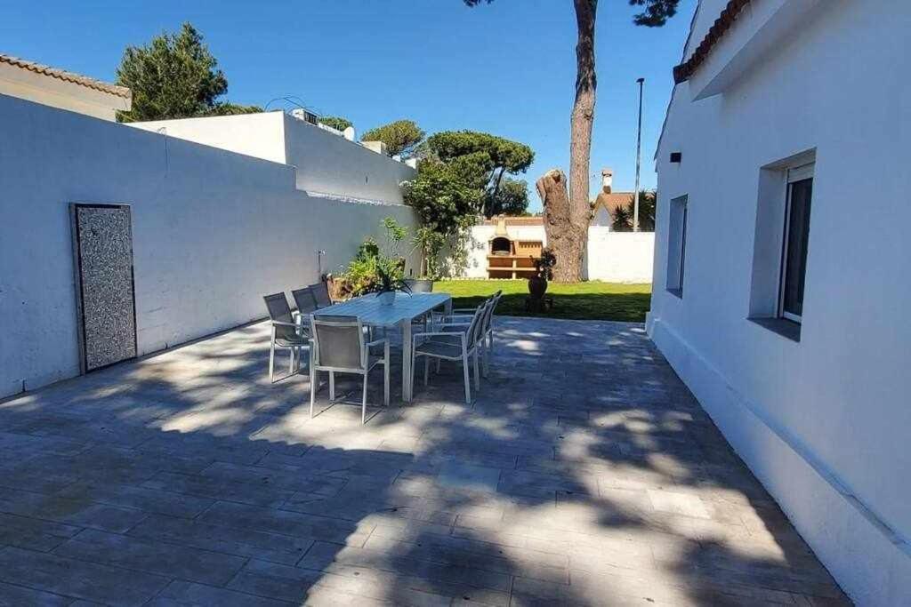 Villa Yoli 26 Con Piscina Y Jardin Cerca De La Playa Chiclana de la Frontera Exterior foto